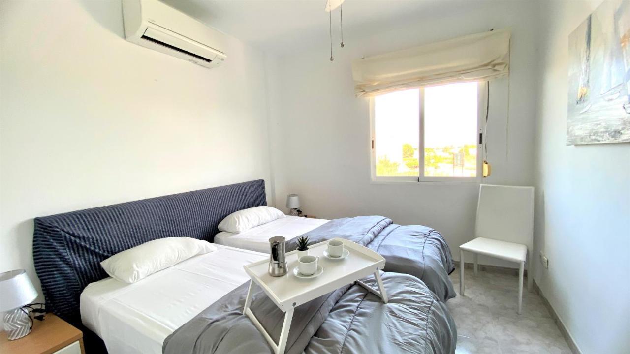 Apartmán La Marina Vyb Frente Al Mar Denia Exteriér fotografie